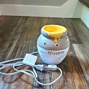 Scentsy Winnie‎ The Poo Yellow and White Hunny Pot Wax Warmer. Collectors Item.